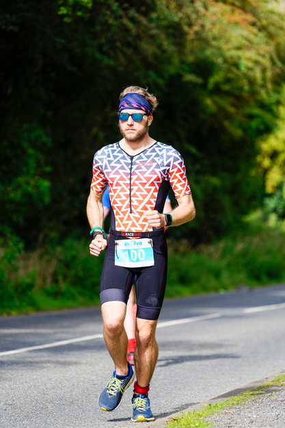 Dan Furze running in his first triathlon